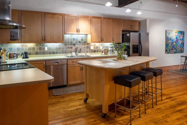YOUNG_111_ROBERTS_STREET_UNIT_3_AIRBNB_PORTERFIELD_2022-2