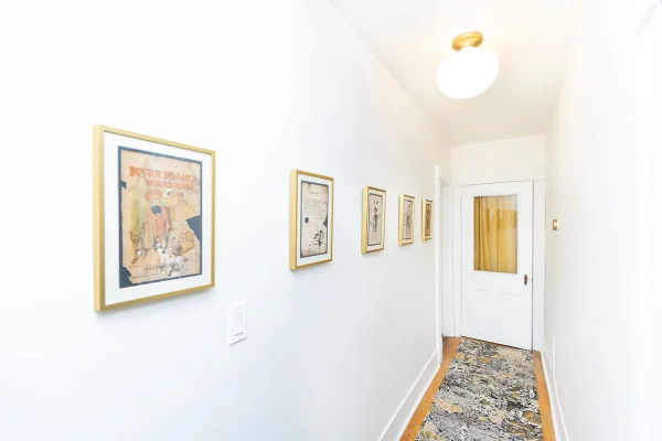 milos-hallway